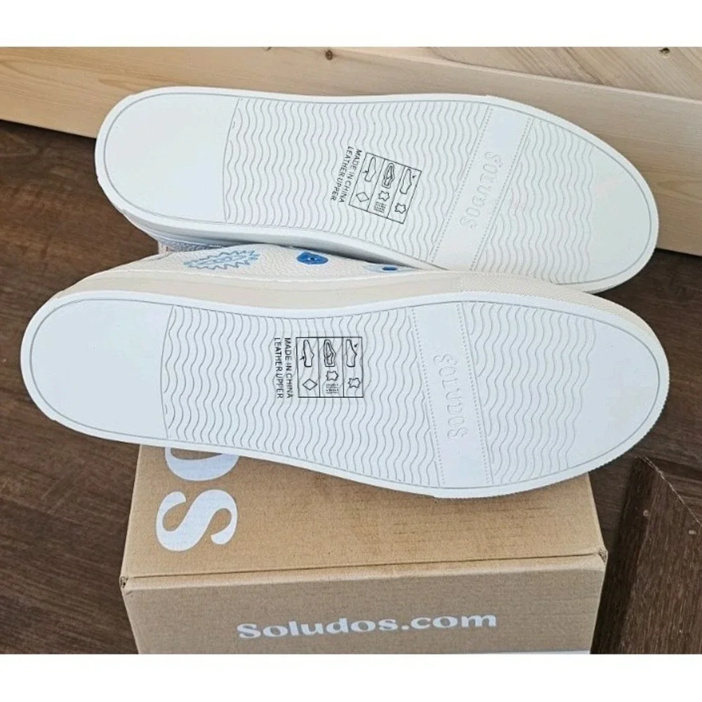 SOLUDOS Women's‎ White Evil Eye Ibiza Sneaker. Size 7 New In Box